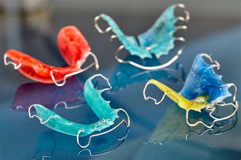 Dental Retainers .